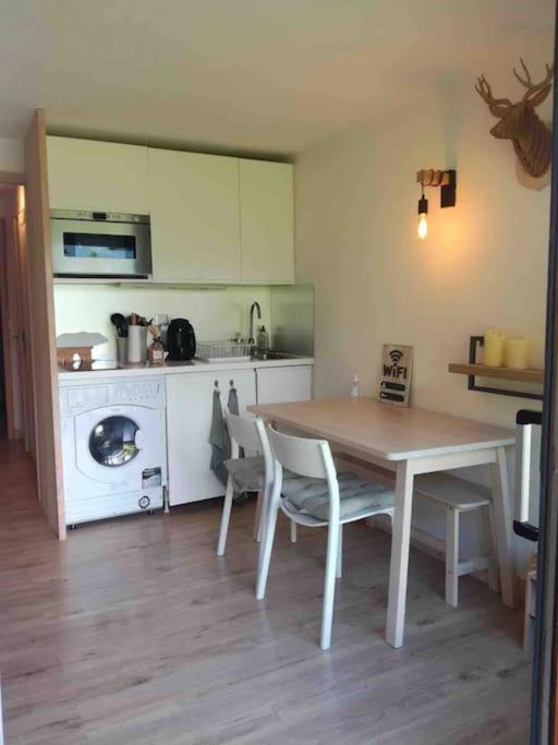 La Marmotte: Vue Mont Blanc, Terrasse, Parking Lägenhet Combloux Exteriör bild