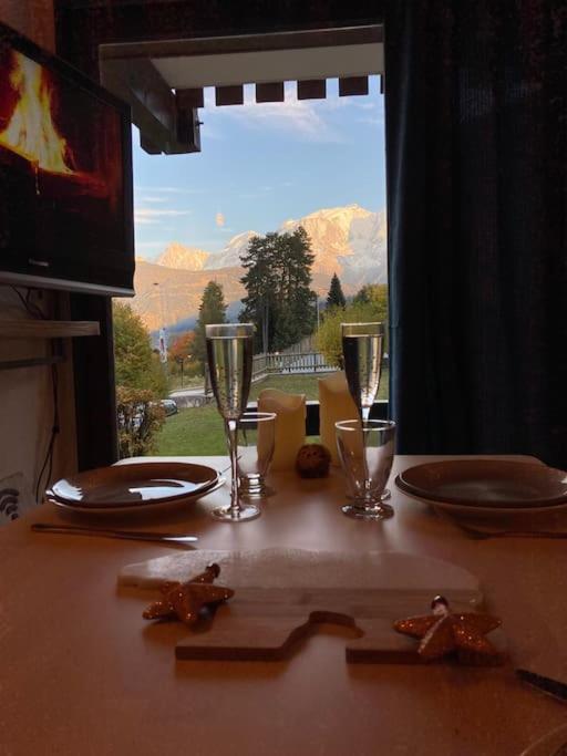 La Marmotte: Vue Mont Blanc, Terrasse, Parking Lägenhet Combloux Exteriör bild