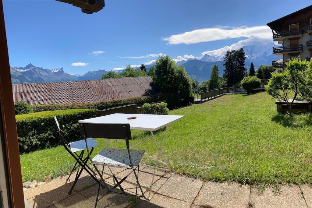 La Marmotte: Vue Mont Blanc, Terrasse, Parking Lägenhet Combloux Exteriör bild